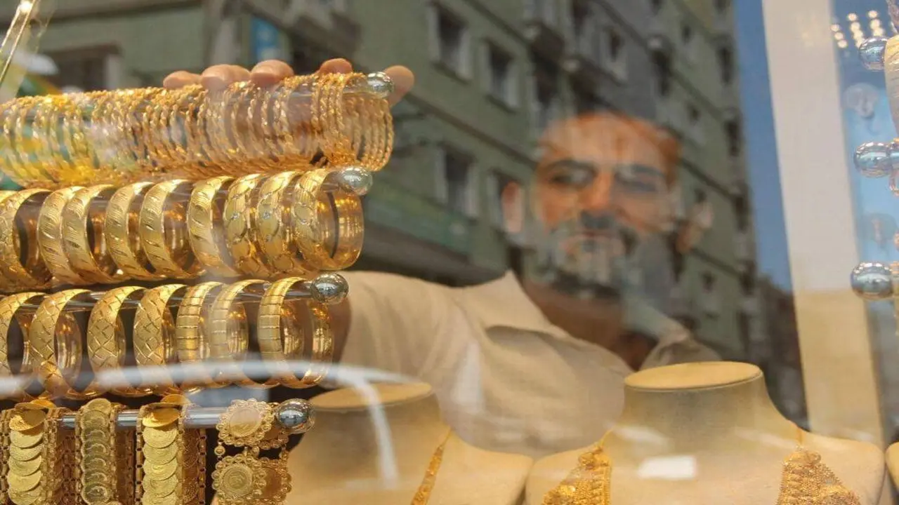 قفزة كبيرة في سعر الذهب العالمي تتجاوز 4077 دولارًا بعد بيانات التضخم الأمريكي